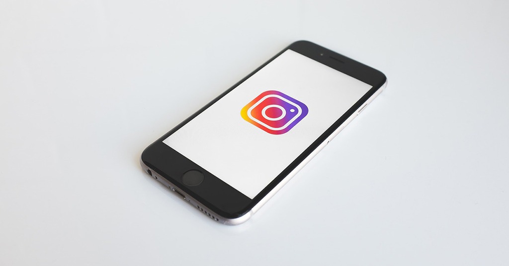 Instagram shopping features
