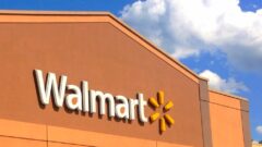 Walmart to acquire virtual fitting room platform
