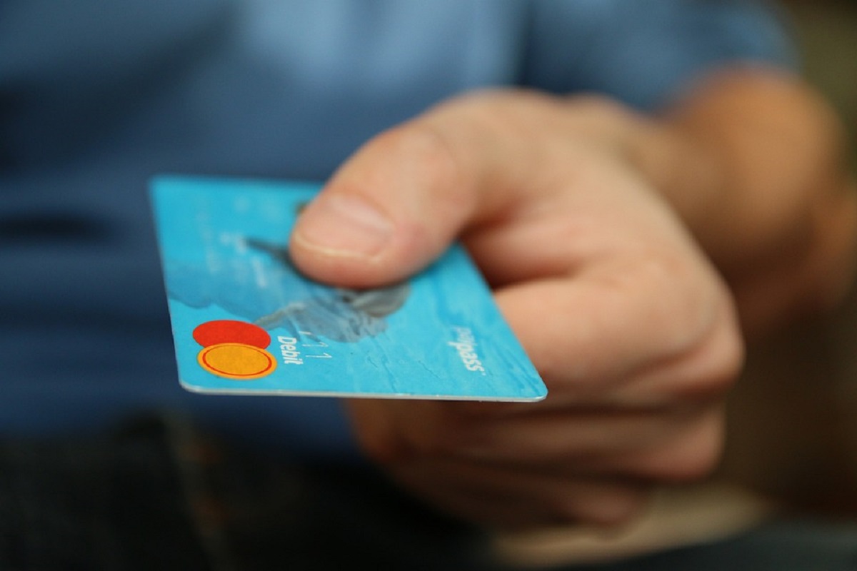 Bank of America Sees Slowing Credit and Debit Card Spend