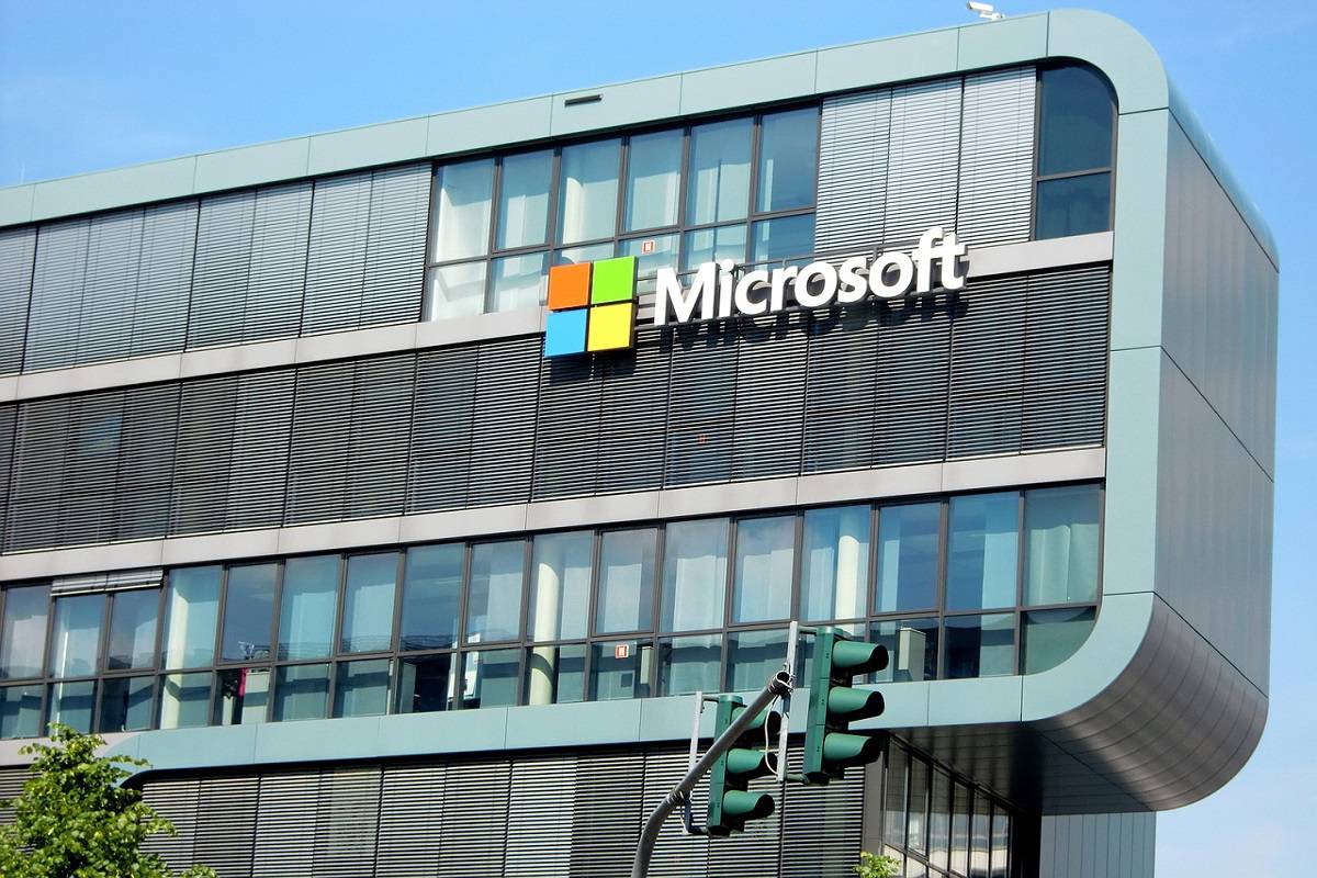 Microsoft Executive Calls For Faster AI Regulation
