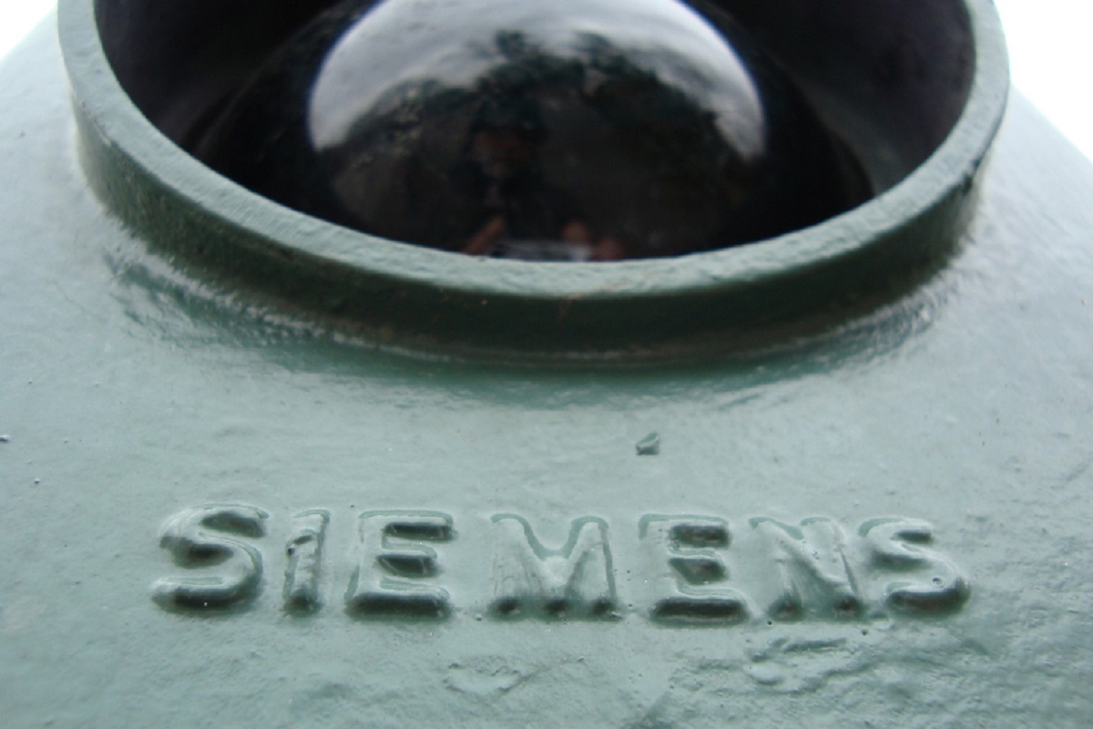 Siemens to Invest €2 Billion to Boost High-Tech Plants