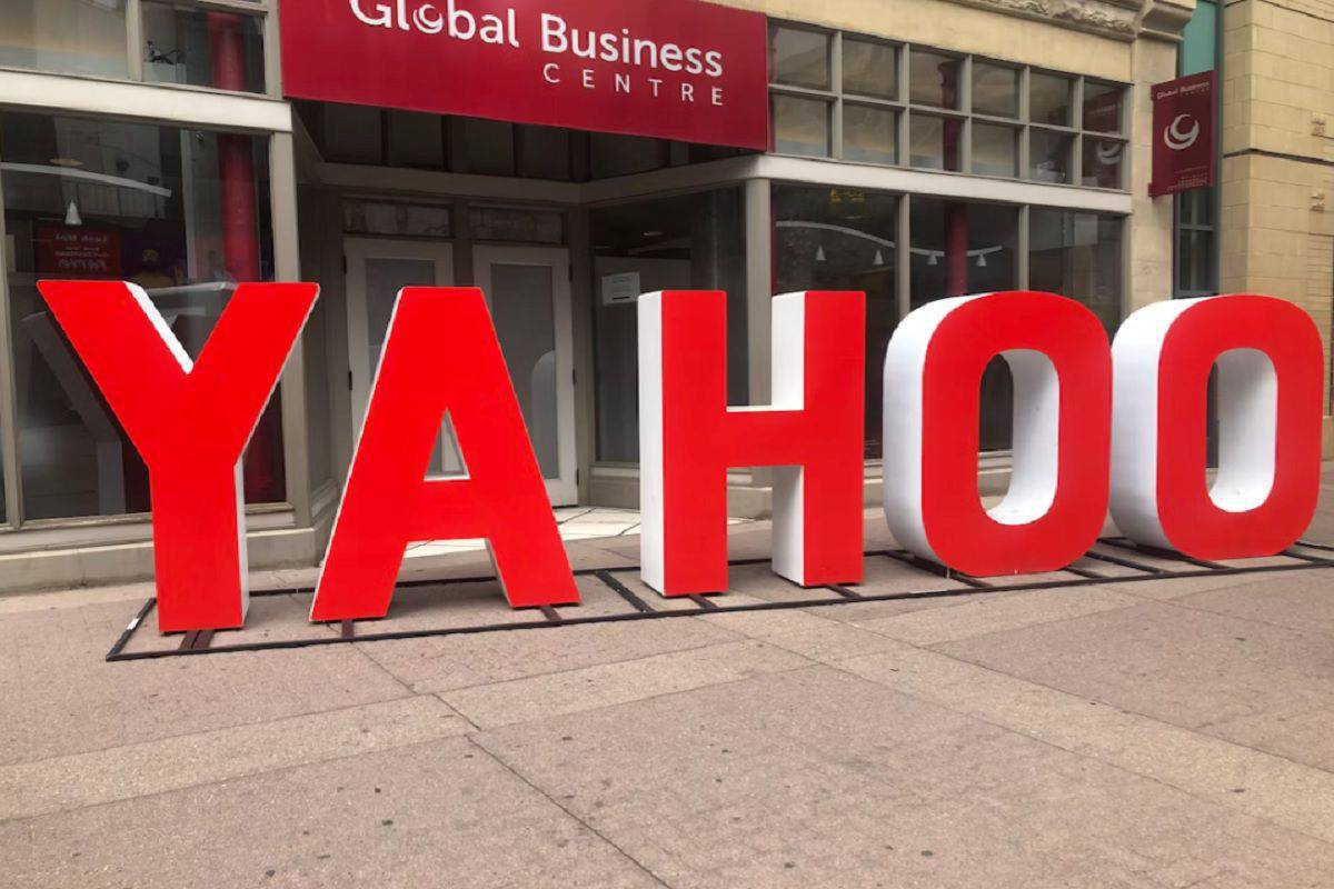 Yahoo Plans to Become Public Company Again