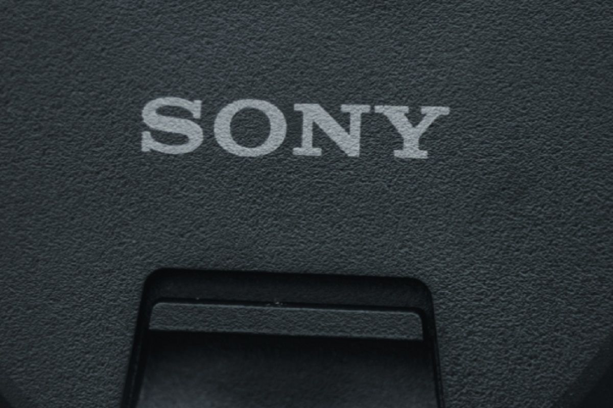 Sony Expects Smartphone Market Recovery to 2024