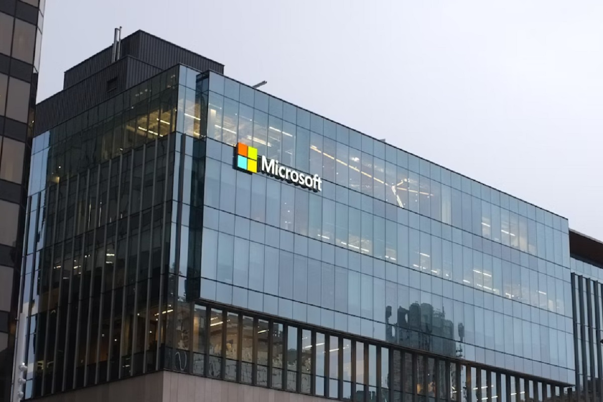 Microsoft Reportedly Discusses Selling Its Bing Search Engine to Apple 