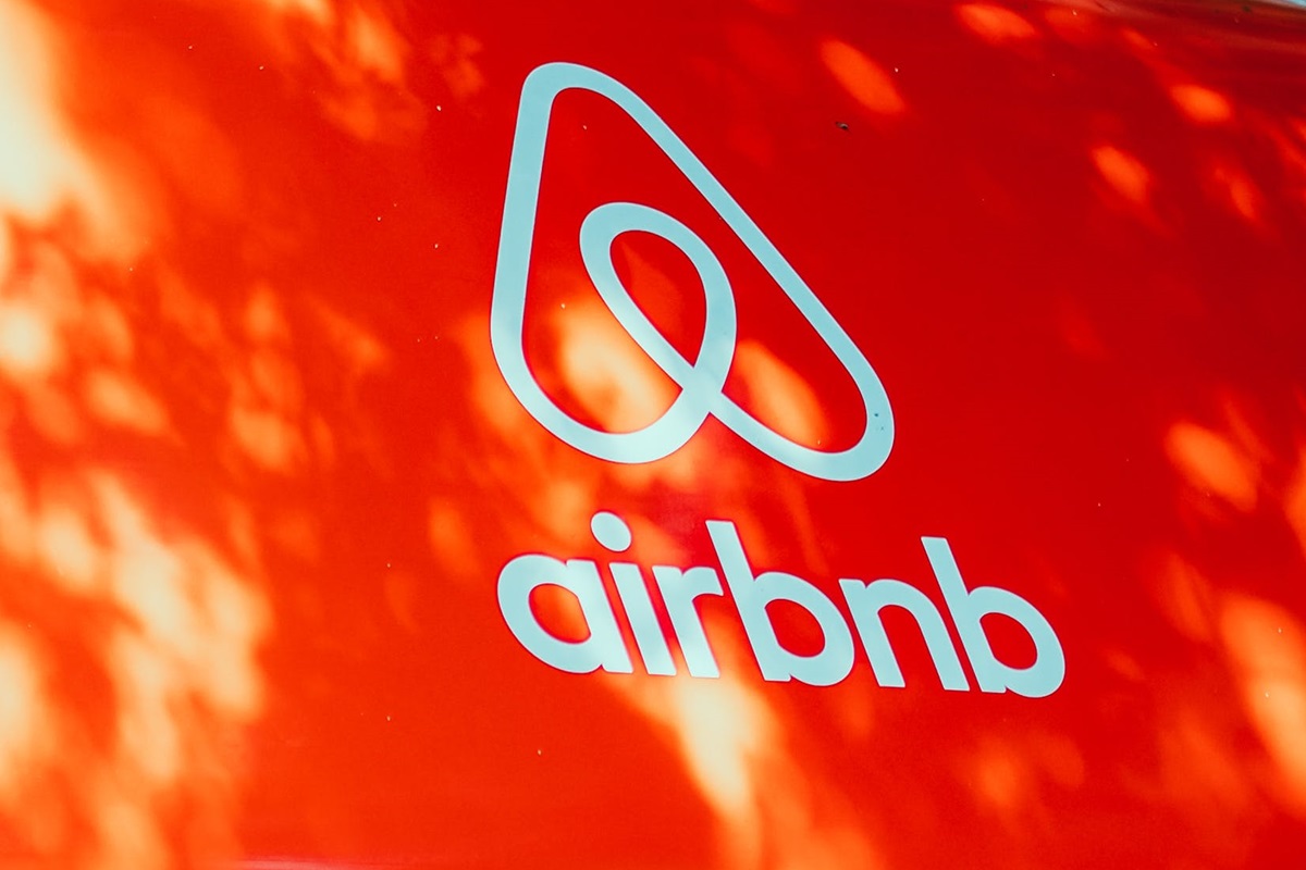 Airbnb Acquires AI Startup
