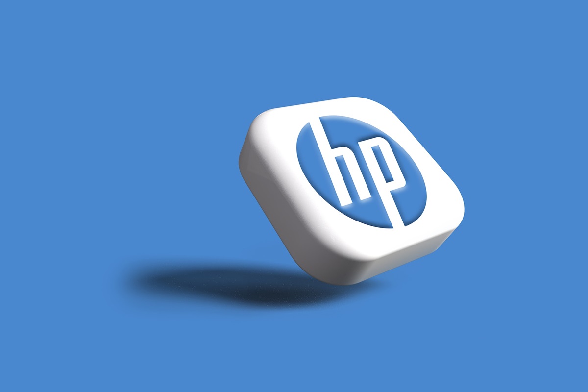 HP Posts Revenue Decline