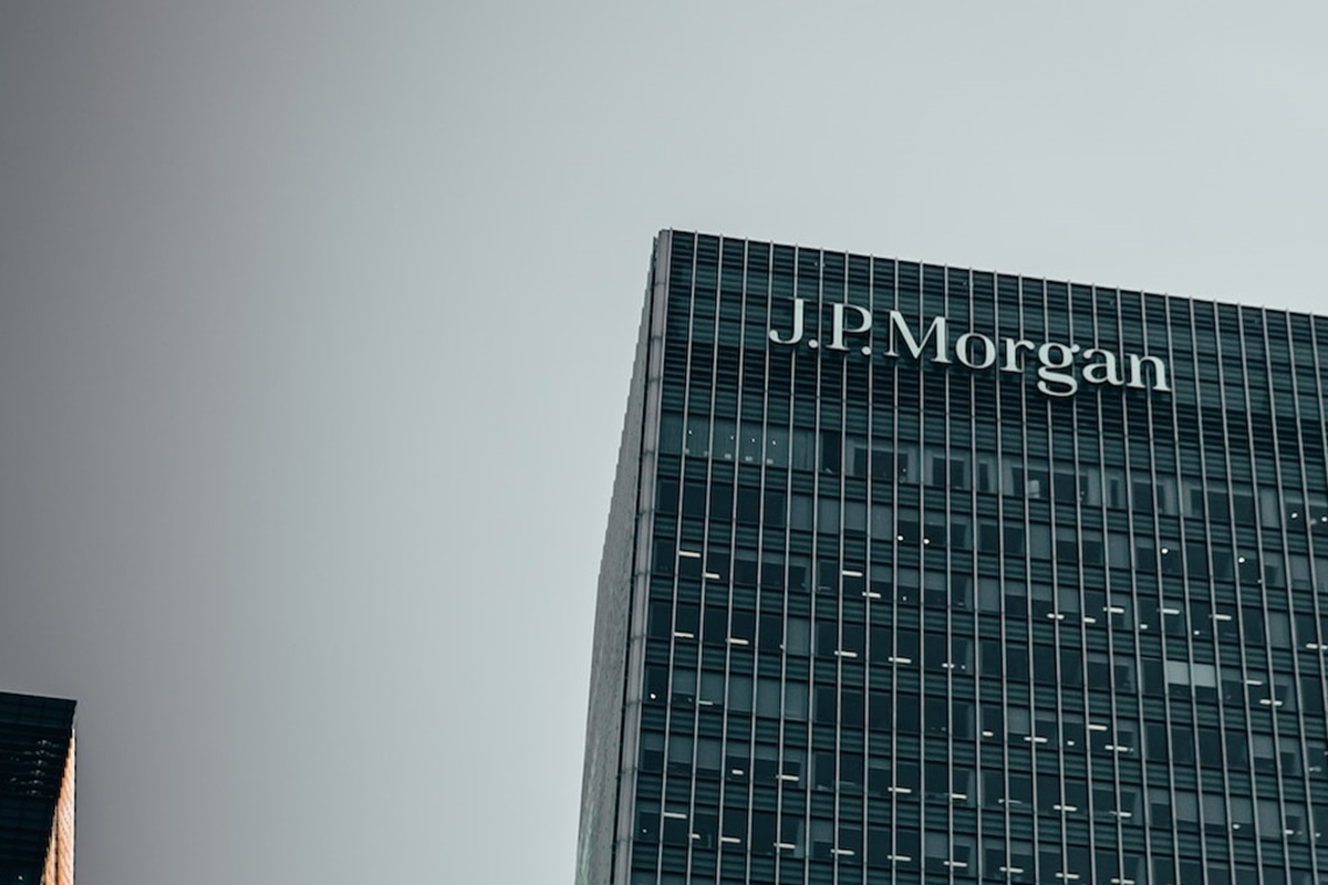 JPMorgan Cooperates With US Regulators connected  Creating AI Projects