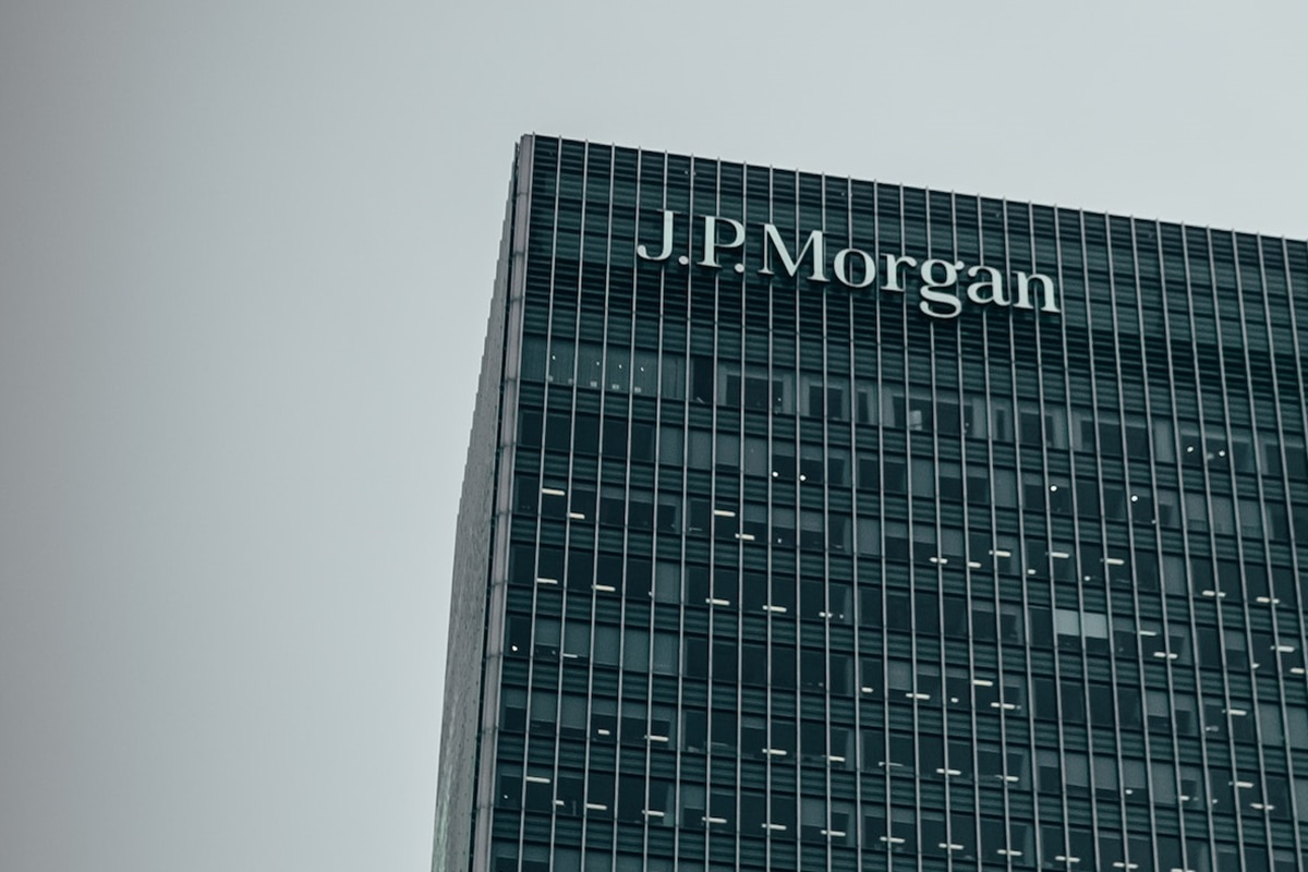 JPMorgan Expands UAE Services 