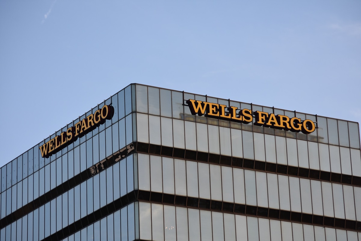 Former CEO Sues Wells Fargo  
