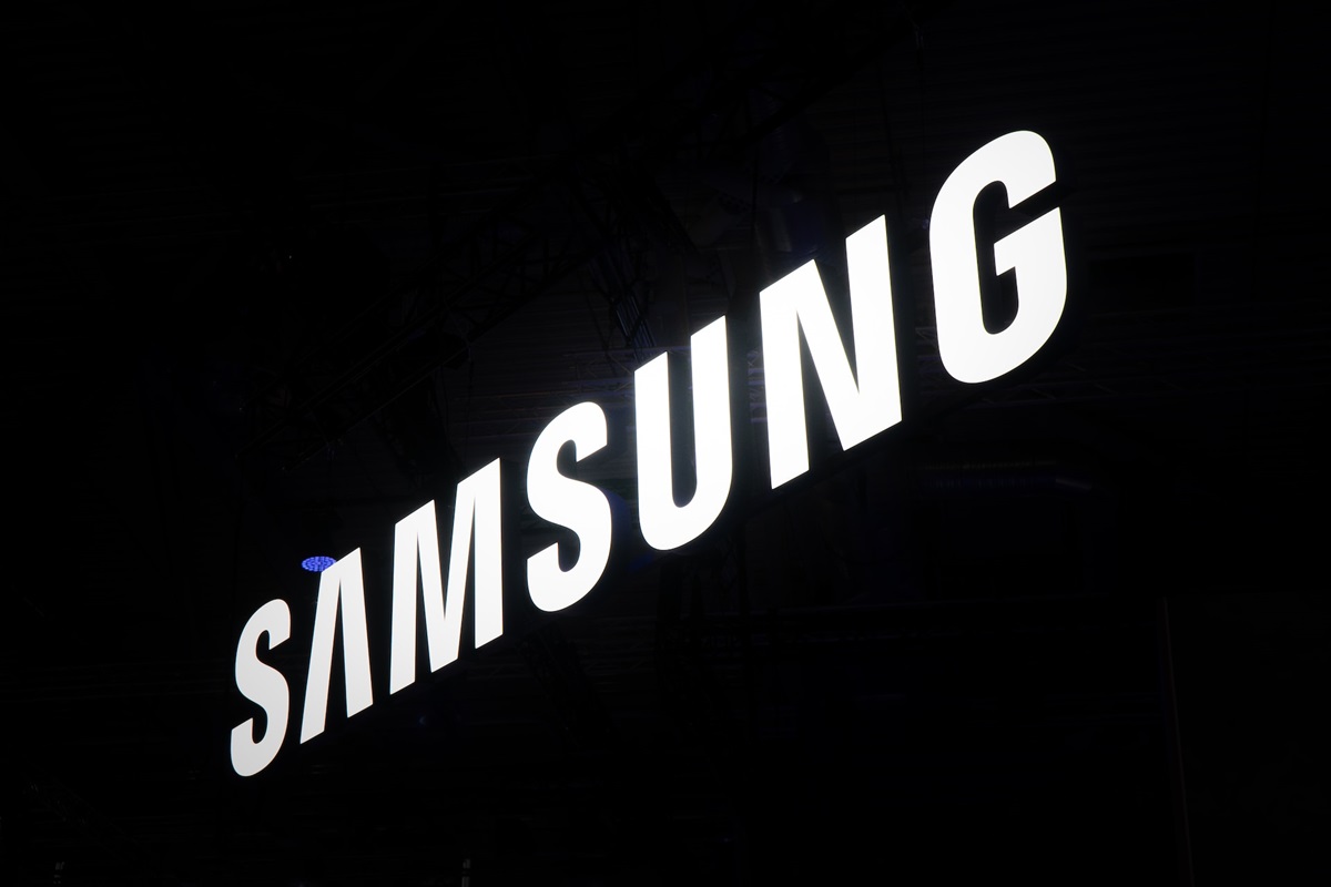 Samsung Previews New Smartphone