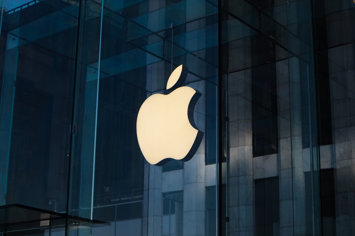 Apple Sales Boost Profits