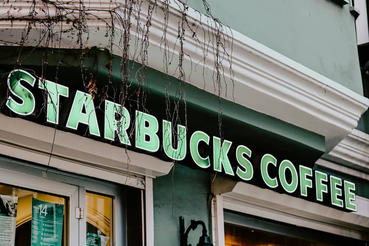 Bank of America and Starbucks Roll Out Rewards Program