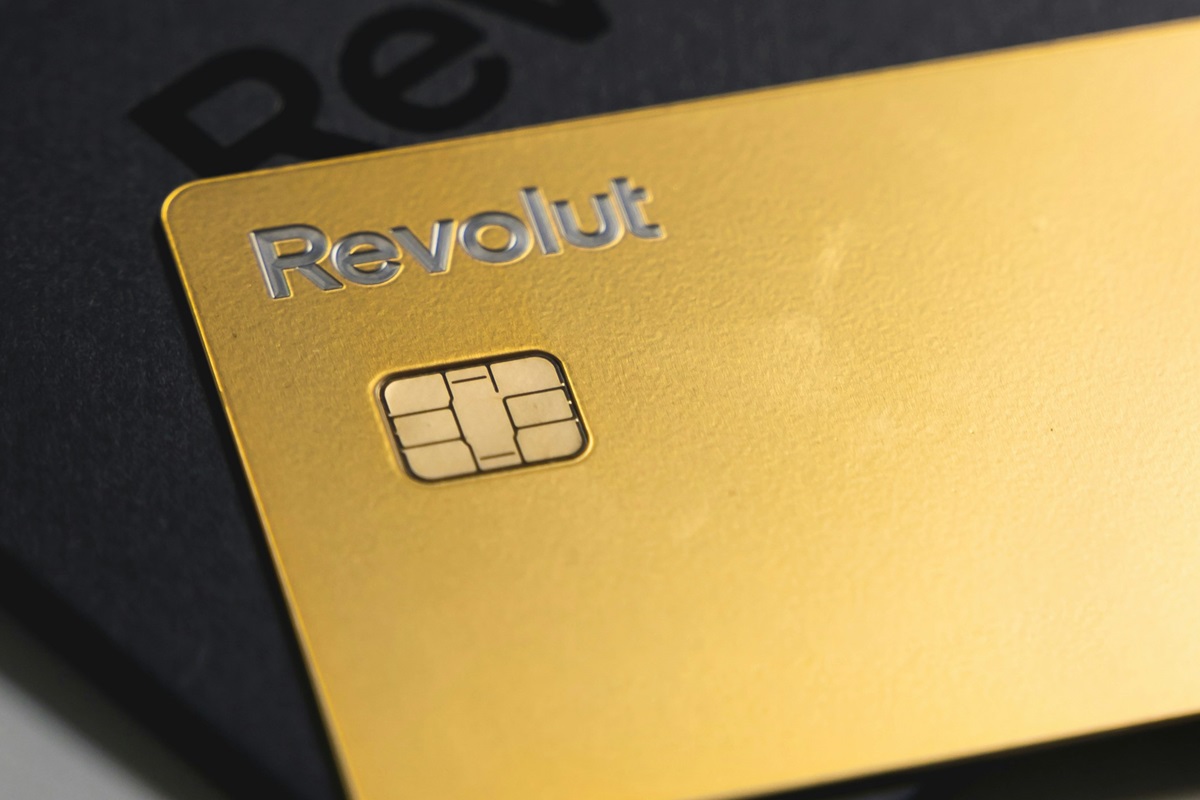 Revolut Launches Phone Plans for Travelers 