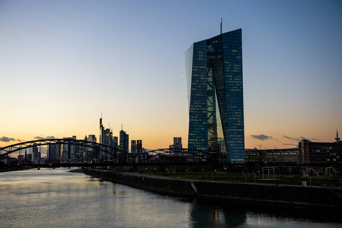 ECB Keeps Borrowing Costs Steady