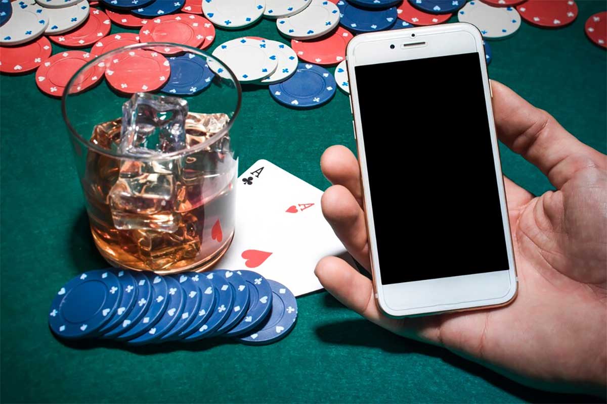 Going All In? A Deep Dive into Cashless Casinos and the Future of Digital Payments