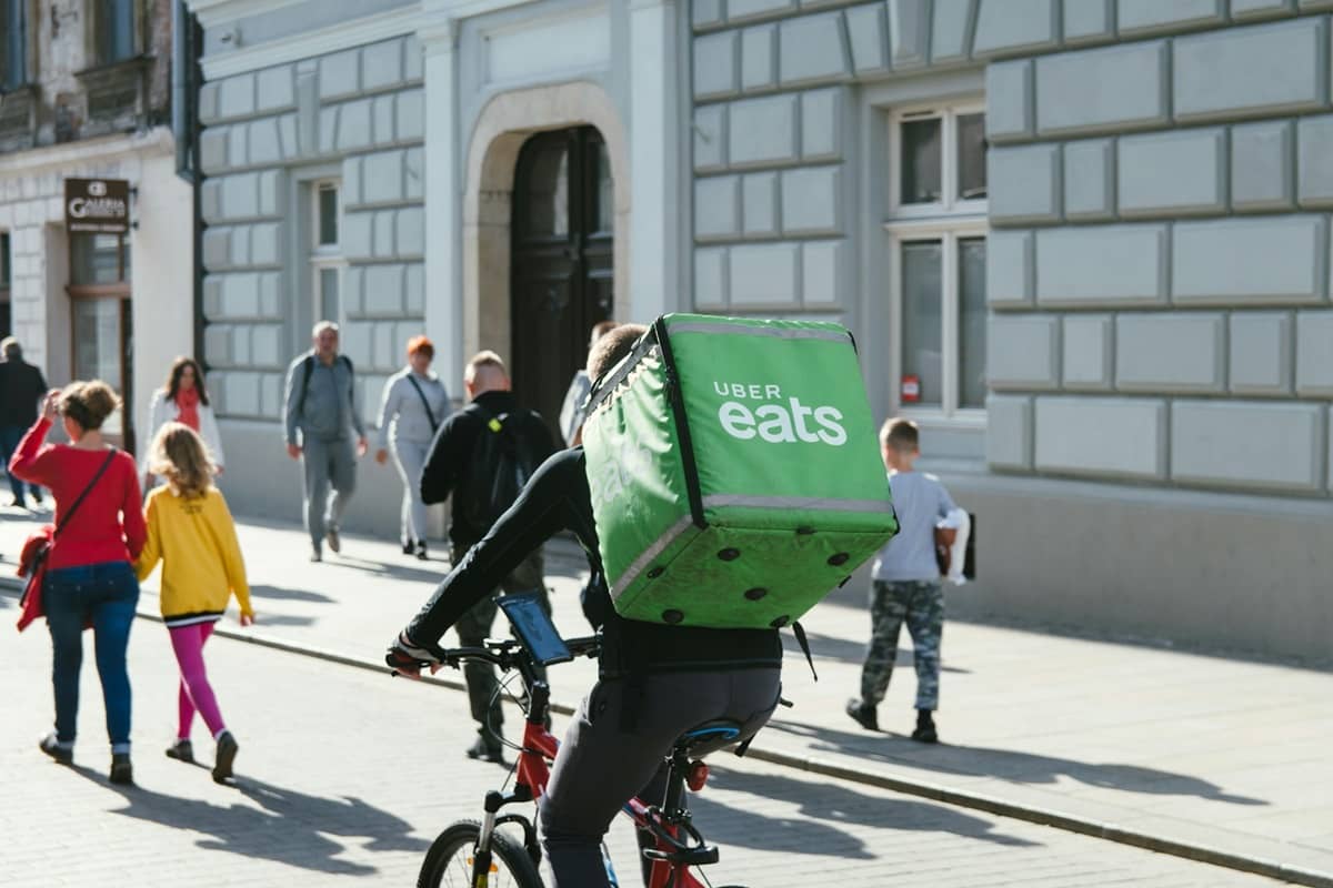 Uber Eats Launches Live Location Sharing 