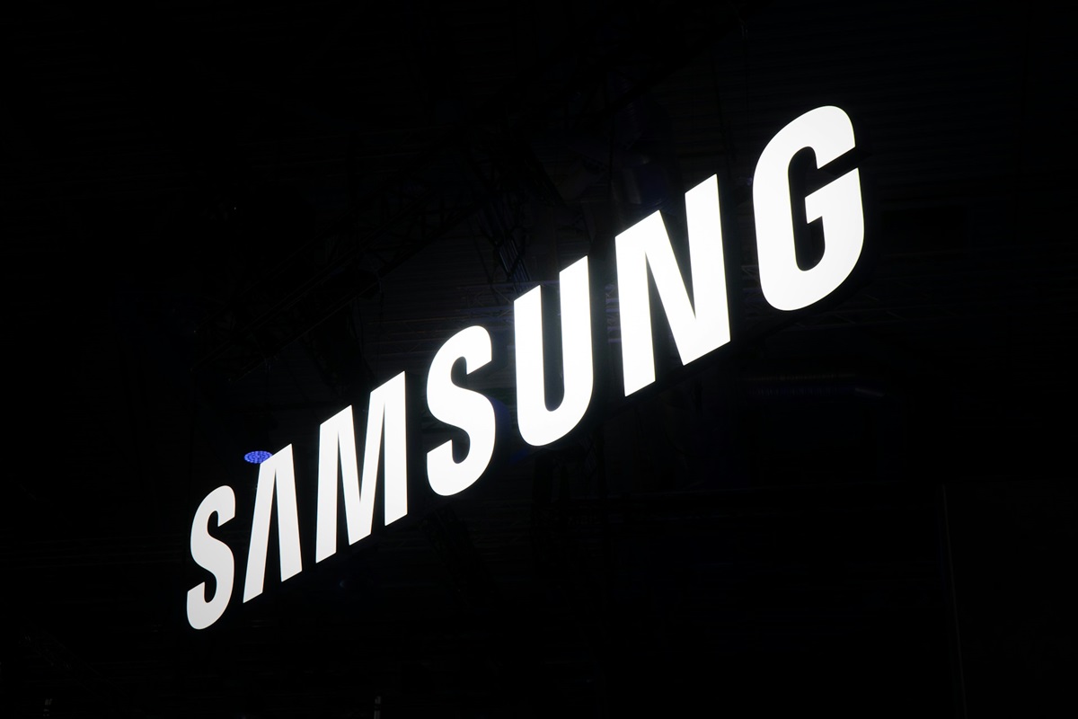 Samsung Forecasts Jump in Profit