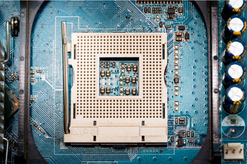 The Silent Revolution: How Semiconductors Power the IoT Ecosystem