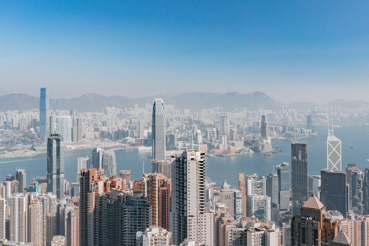 Hong Kong Growth Beats Expectations 