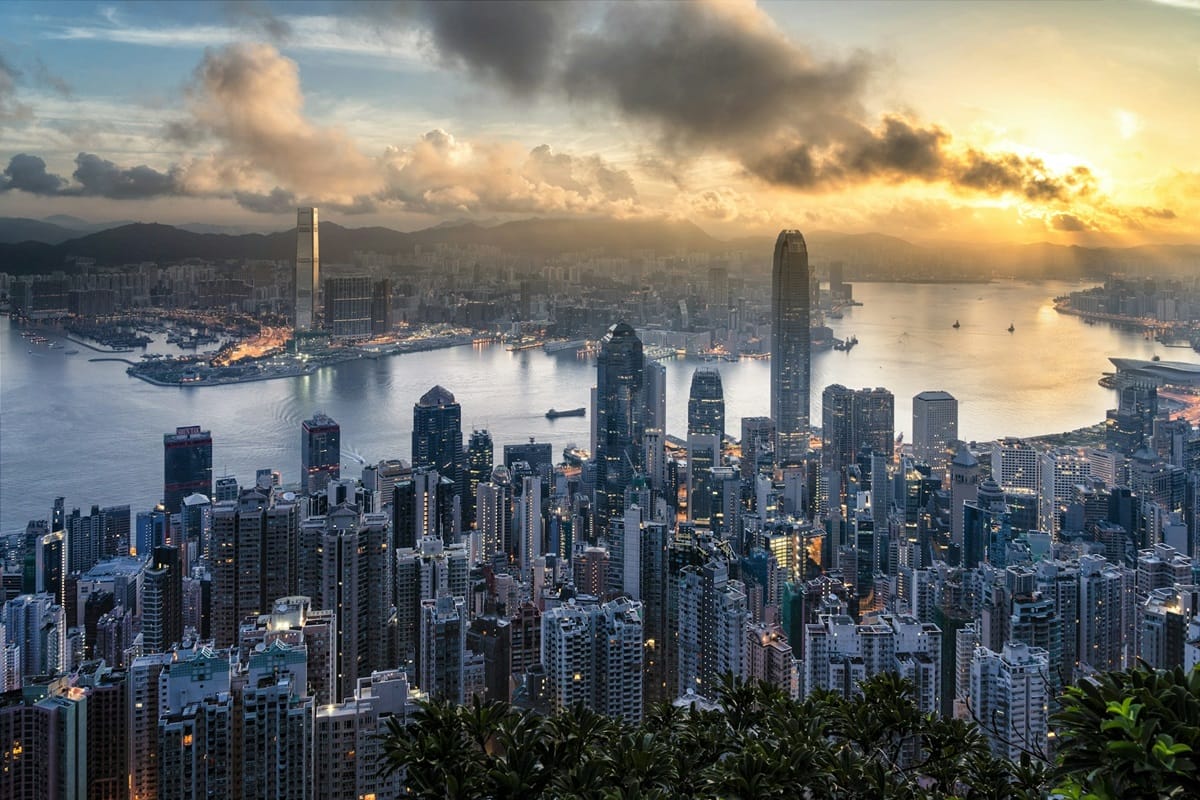 Researchers Say About Advantage of Hong Kong’s Offshore Position for China