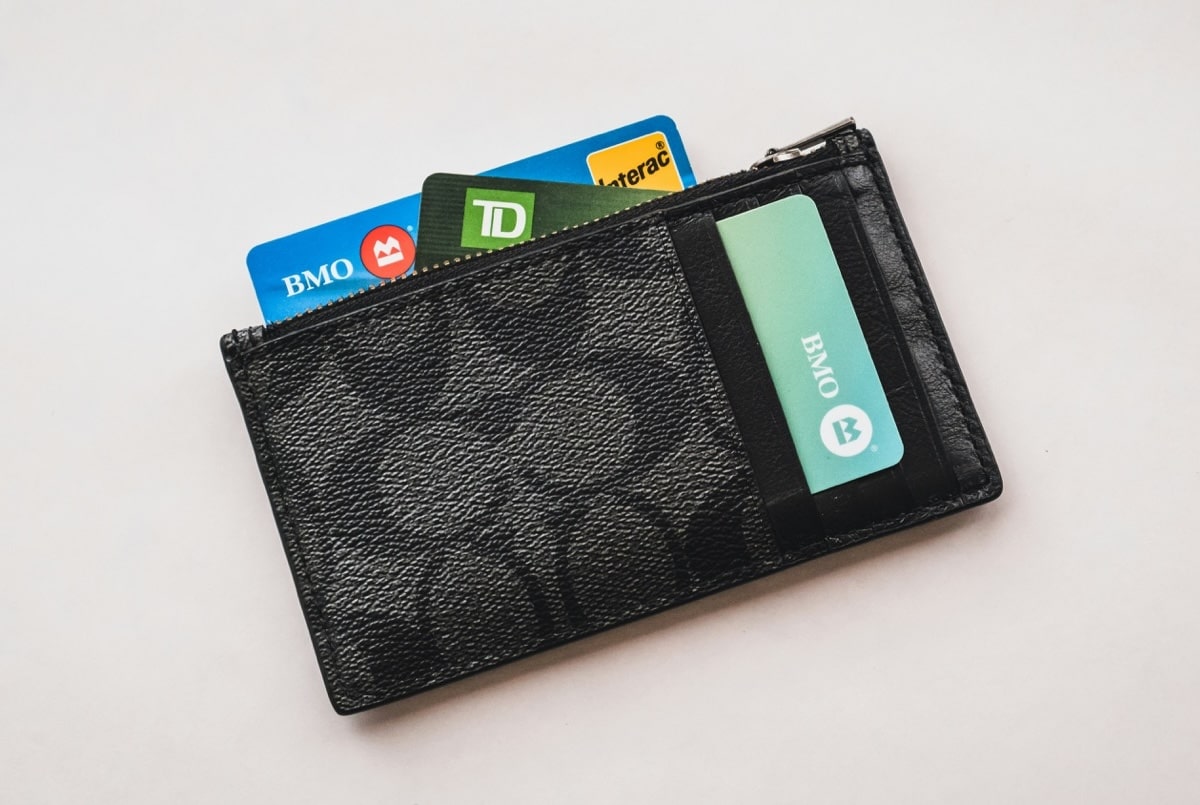 Does Payment Card Co-Branding Influence Retail Decisions?