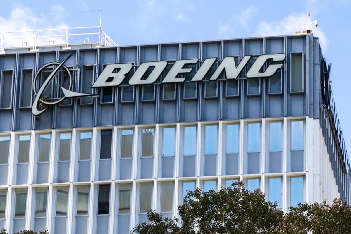 Boeing Shares Fall