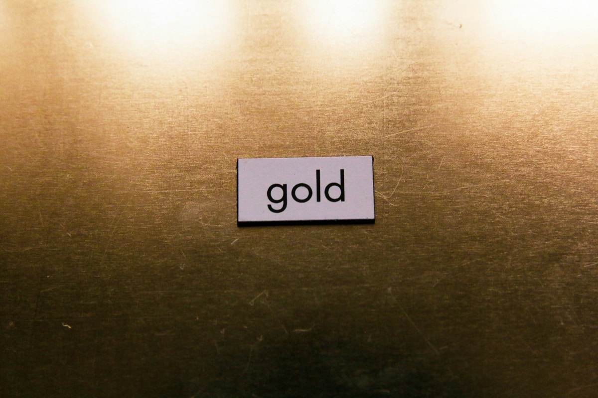 Gold Surges to New Record High 