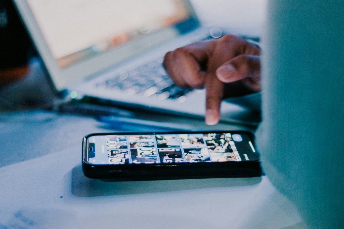 How Social Commerce is Turning Digital Wallets into Must-Haves