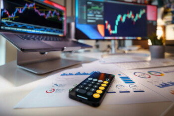 AI Tools Trigger Sell-Off in Wealth Management and Brokerage Stocks