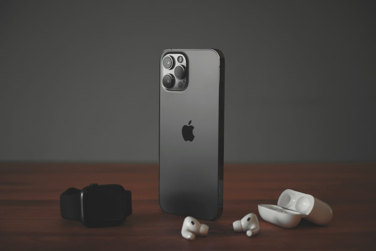 Apple Gains Momentum as Morgan Stanley Flags Strong Foldable iPhone Potential and iPhone 17 Pro Max Demand