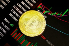 Bitcoin a 67.500 Dólares: la Calma Inquietante que Desafía al BCE