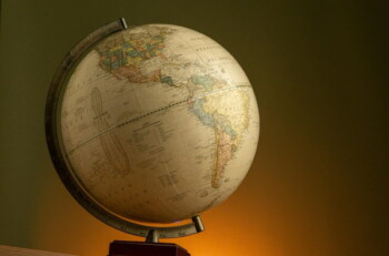 Global Fintech Shifts Into High Gear: Mastercard Bridges China, Airwallex Bets Big on Europe