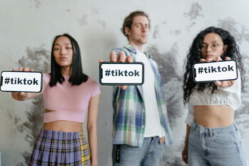 Trump Administration’s Reported $10 Billion TikTok Deal Fee Raises Questions in Washington