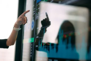 CVC Weighs $10.5 Billion Bid for Nexi as CDP Opposes Stake Sale