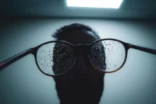 Ray-Ban Meta Smart Glasses Dominate in Wearables Market