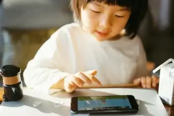 Should We Ban Teens From Social Media? The Fight That Could Change Childhood Forever