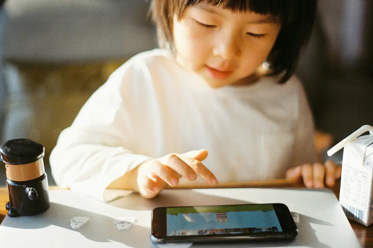 Should We Ban Teens From Social Media? The Fight That Could Change Childhood Forever