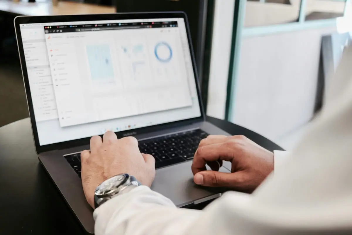 SoFi Acquires Peach Finance To Expand Loan Servicing Technology