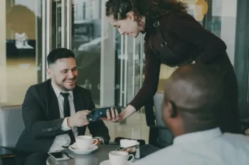 Silverflow Integrates Discover Network & Diners Club International to Expand Global Card Acceptance via Single API