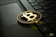 Bitcoin Today: CLARITY Act Momentum Meets $1B ETF Inflows and US-Iran Risk
