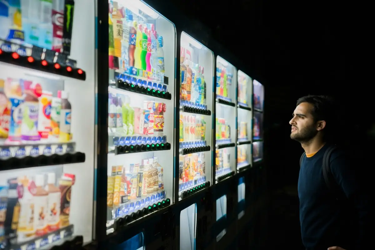 Nayax Adds AI-Powered Tools to MoMa App for Vending and Self-Service Operators