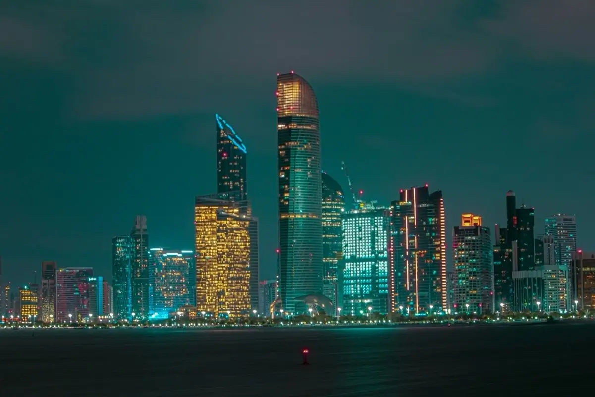Coinbase Wins Abu Dhabi Approval to Sell Tokenized Stocks