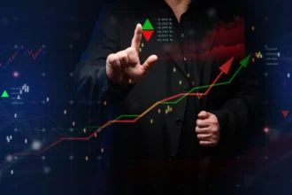 US Bond Yields Hit 5% as Deficits Add to Fiscal Concerns