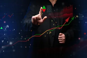 US Bond Yields Hit 5% as Deficits Add to Fiscal Concerns