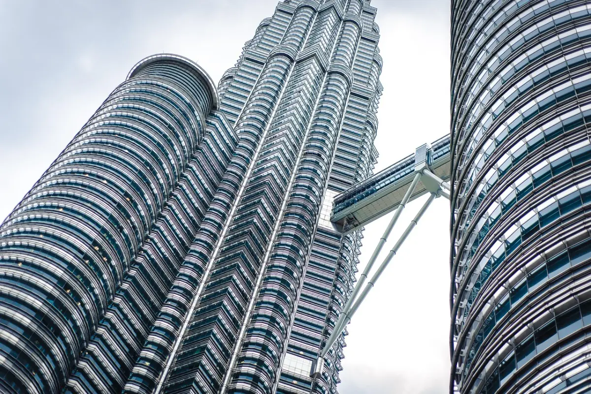 Malaysia’s Central Bank Launches Tokenized Bond Platform with 24/7 Settlement