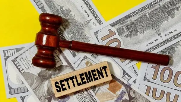 How Much of Your Personal Injury Settlement Do You Keep After Legal Fees?